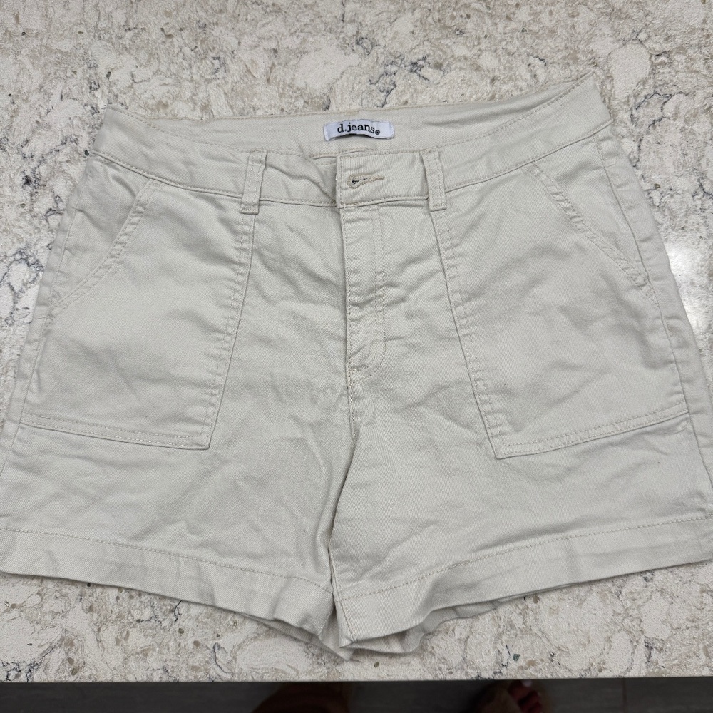 Pre-Owned Women's d.jeans size 12 shorts -cp